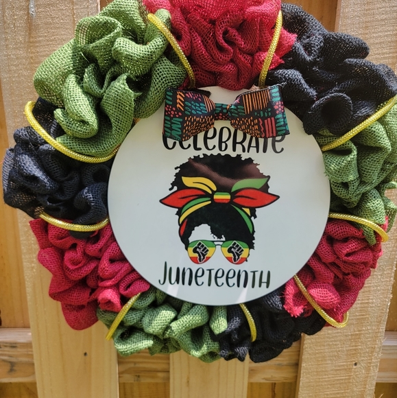 Celebrate Juneteenth Handmade Burlap Wreath- 21 inches - Picture 9 of 12